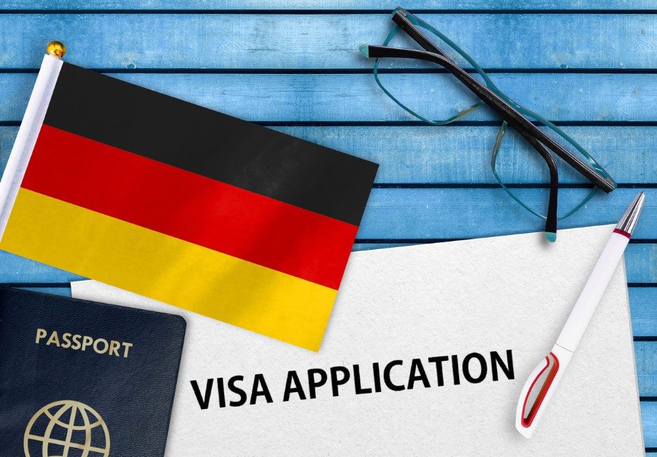 Cần chuẩn bị giấy tờ gì khi tham dự phỏng vấn xin visa sang Đức?